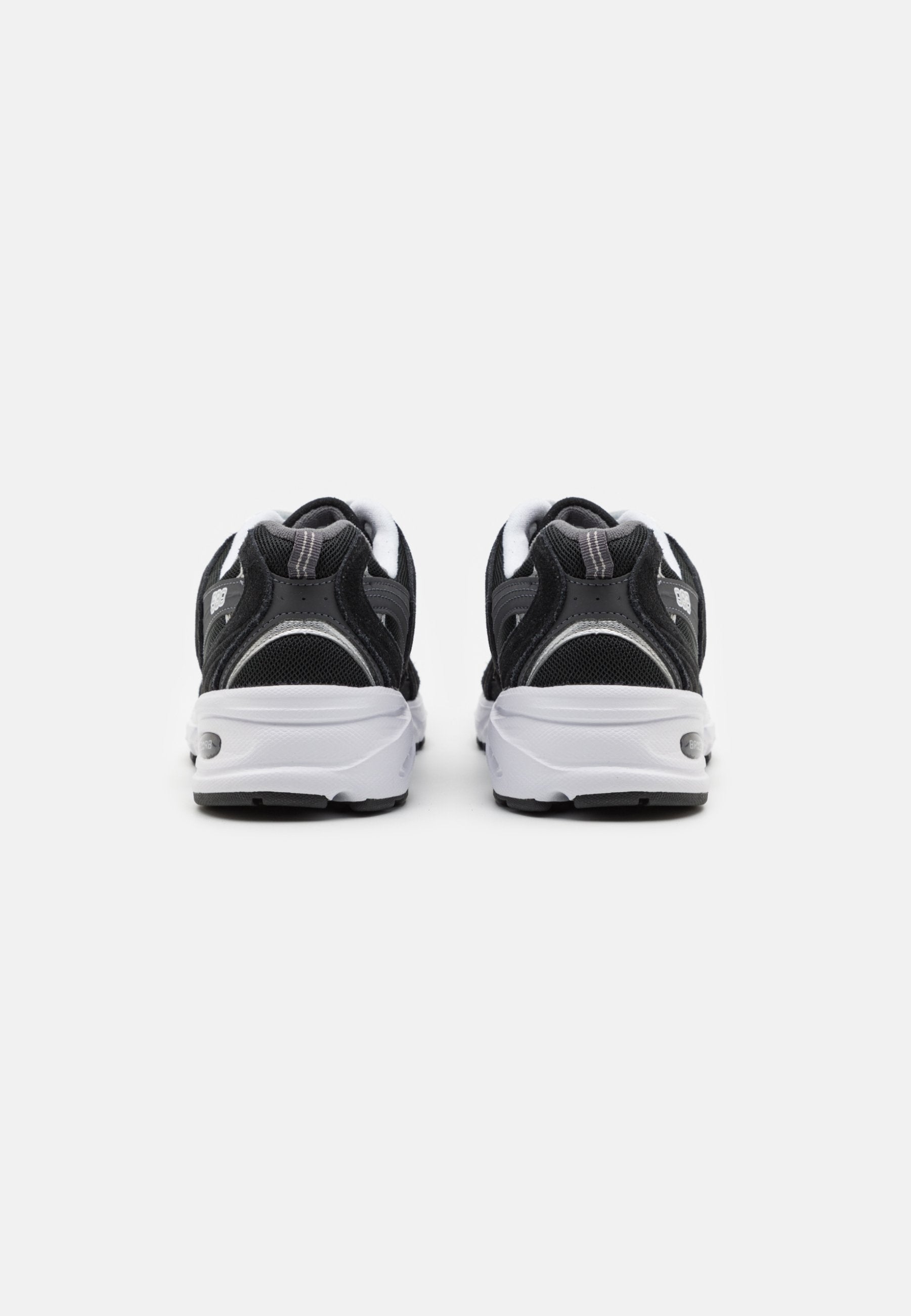 NEW BALANCE 530 BLACK