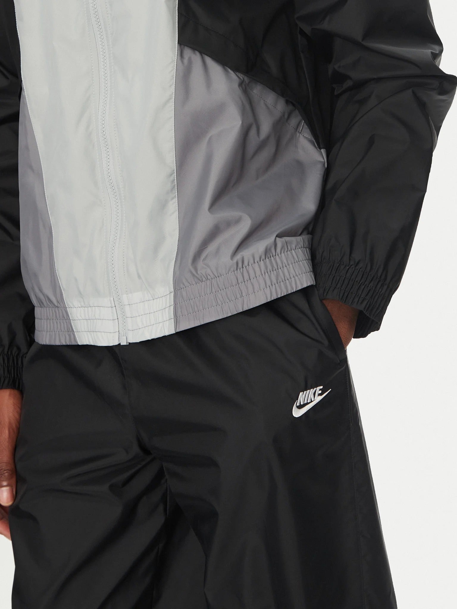 TUTA NIKE