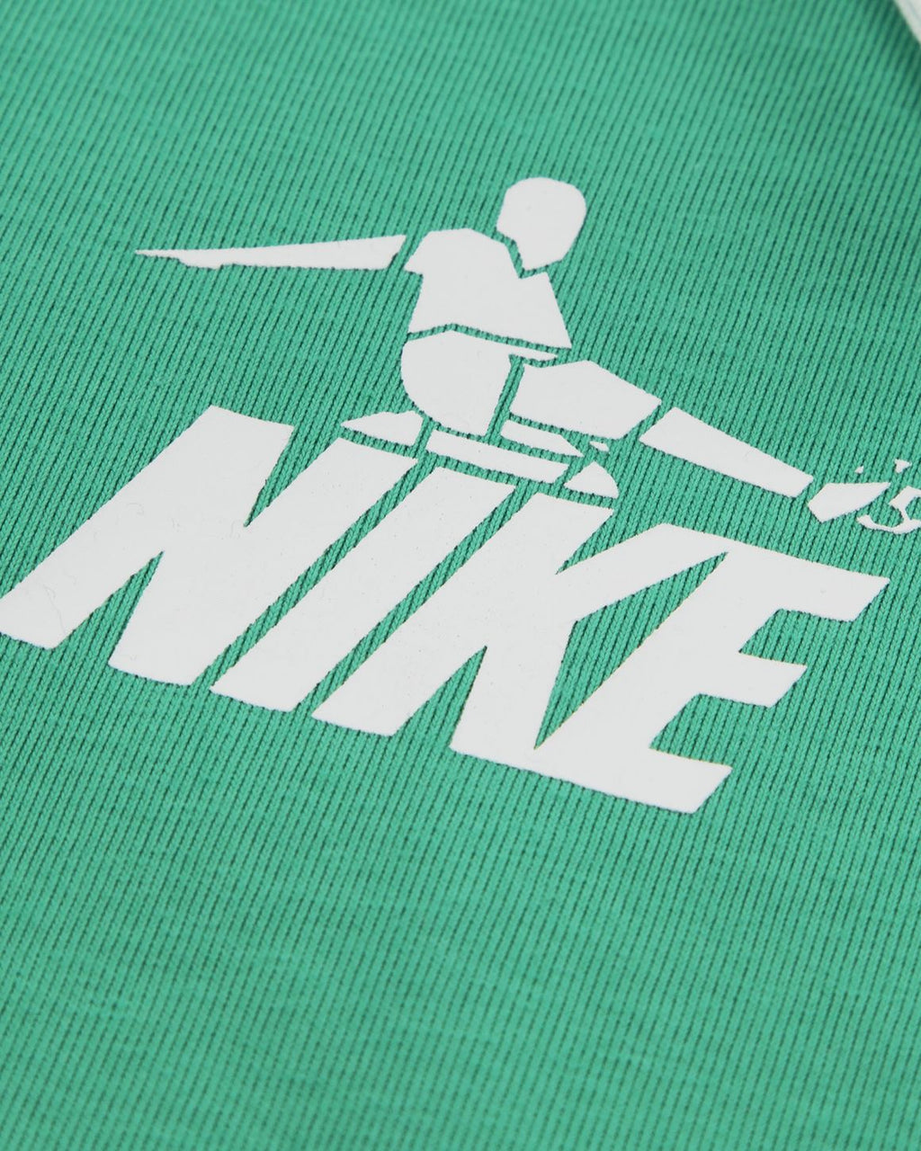 NIKE COMPLETO BIMBO