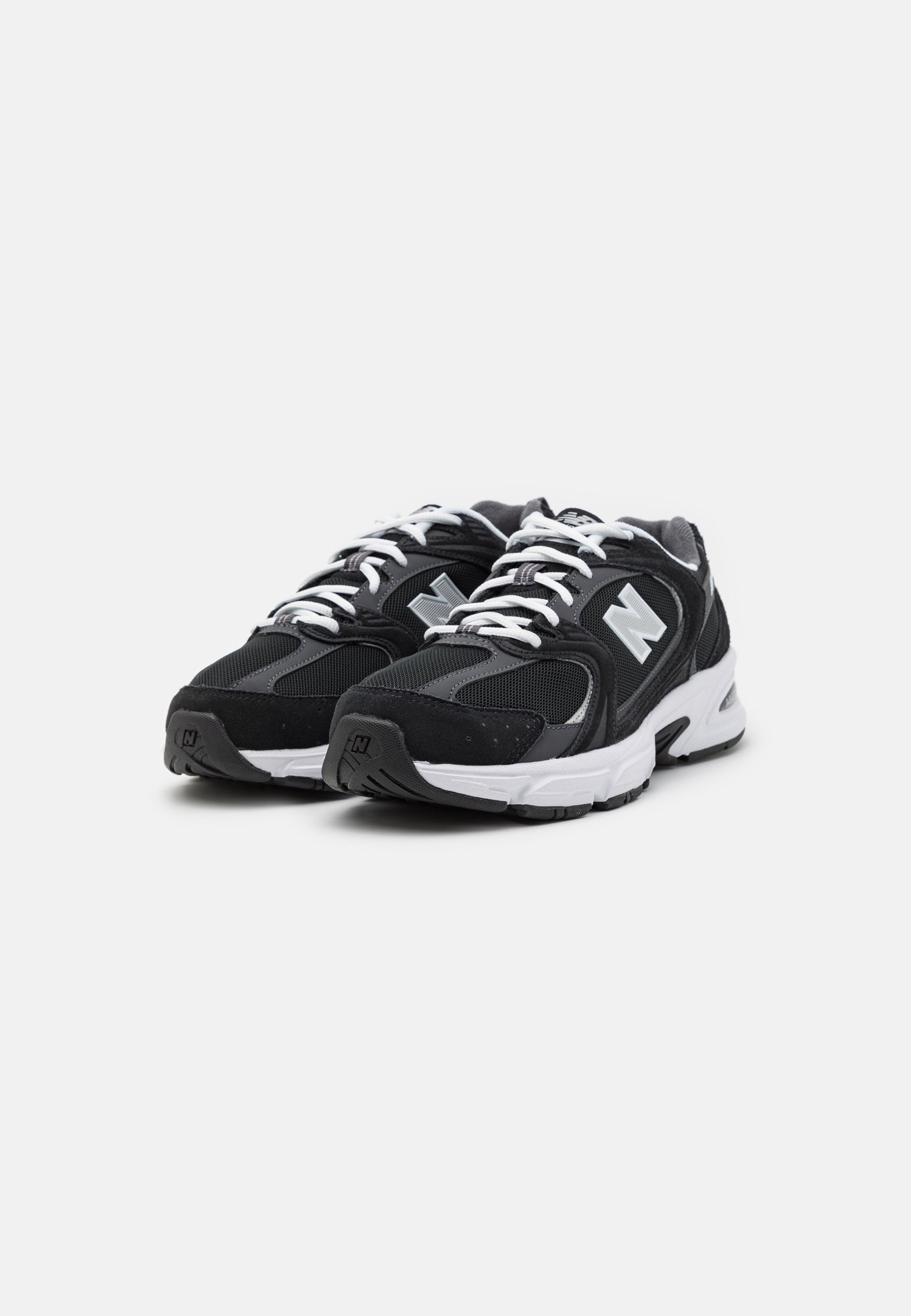 NEW BALANCE 530 BLACK