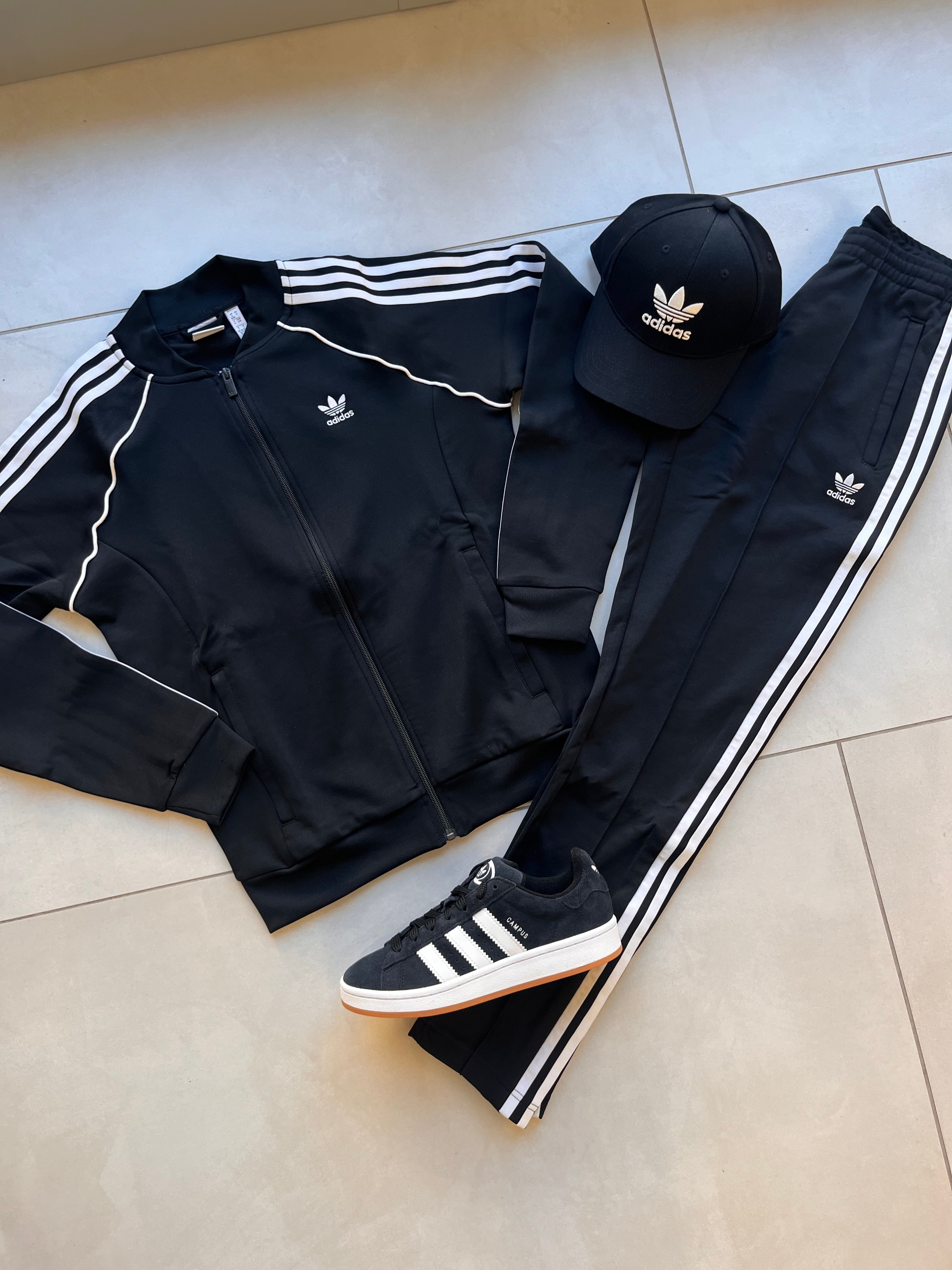 TUTA ADIDAS